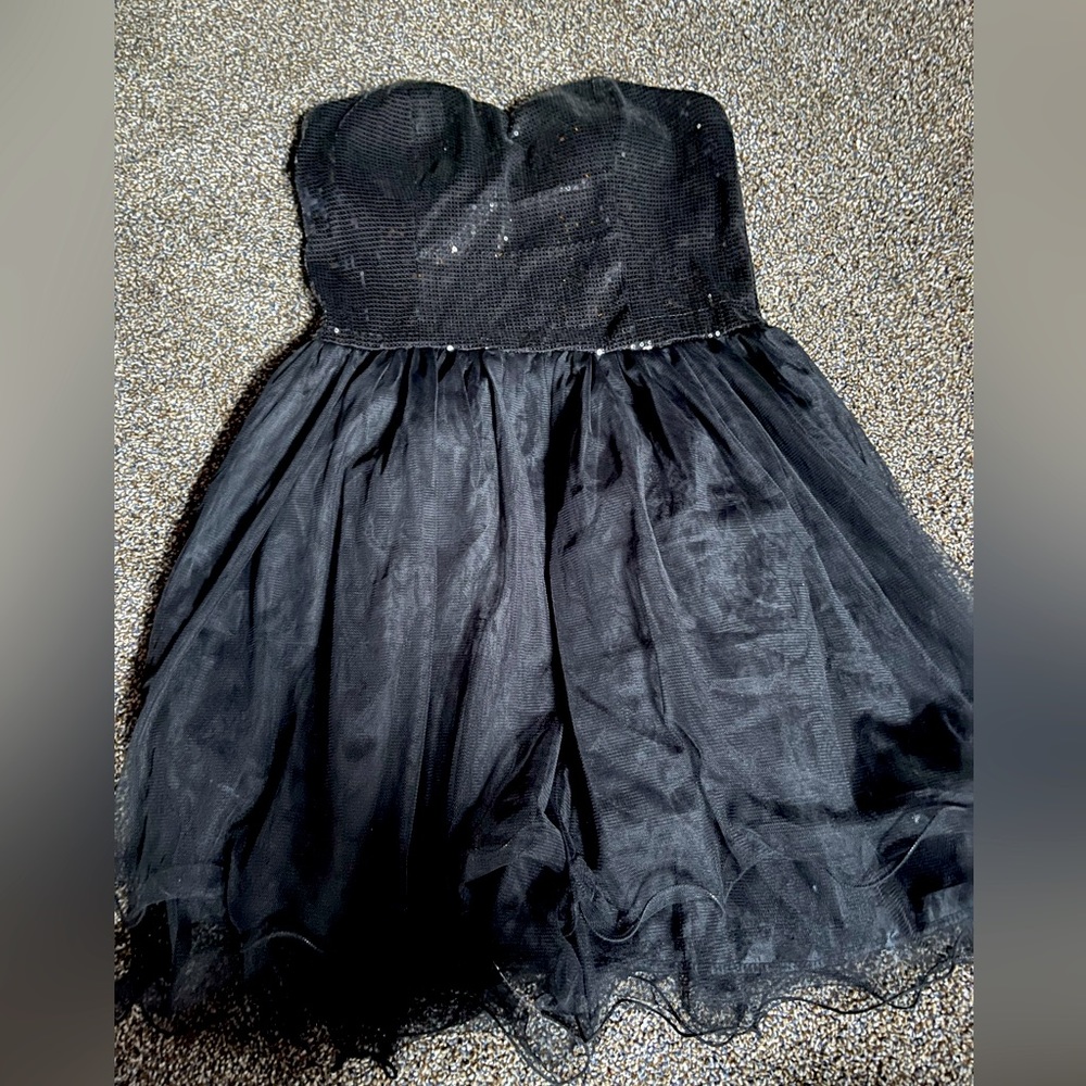 Forever 21 black sequin strapless dress